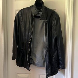Vintage leather jacket !